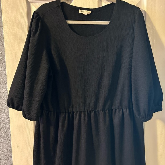 52Seven Fit & Flare dress size xl - Picture 4 of 10